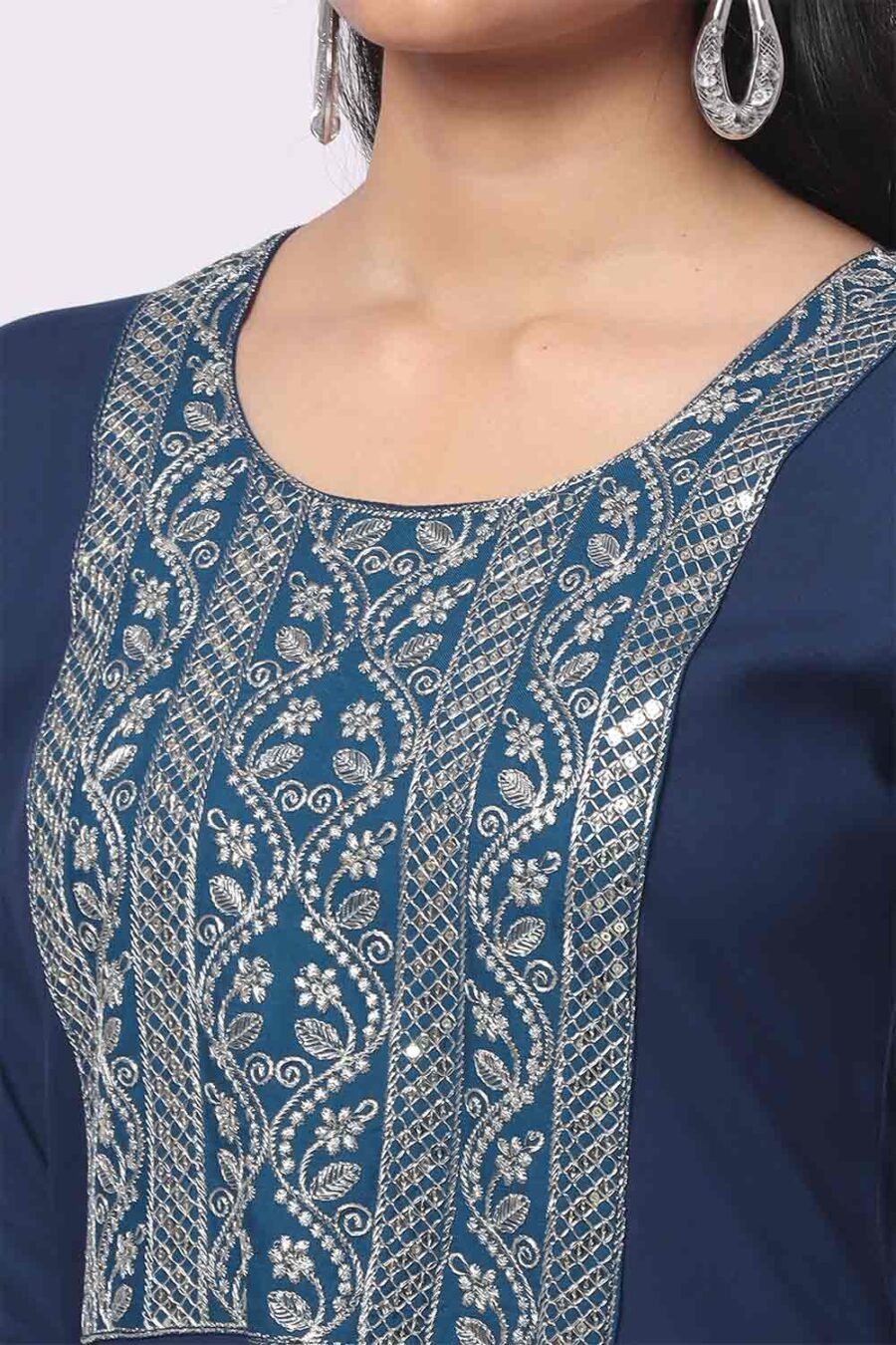 For-Yourself-Navy-Blue-with-Silver-Embroidery-Kurti-Closeup-Cloth-1 Foryourself Navy Blue with Silver Embroidery Kurti