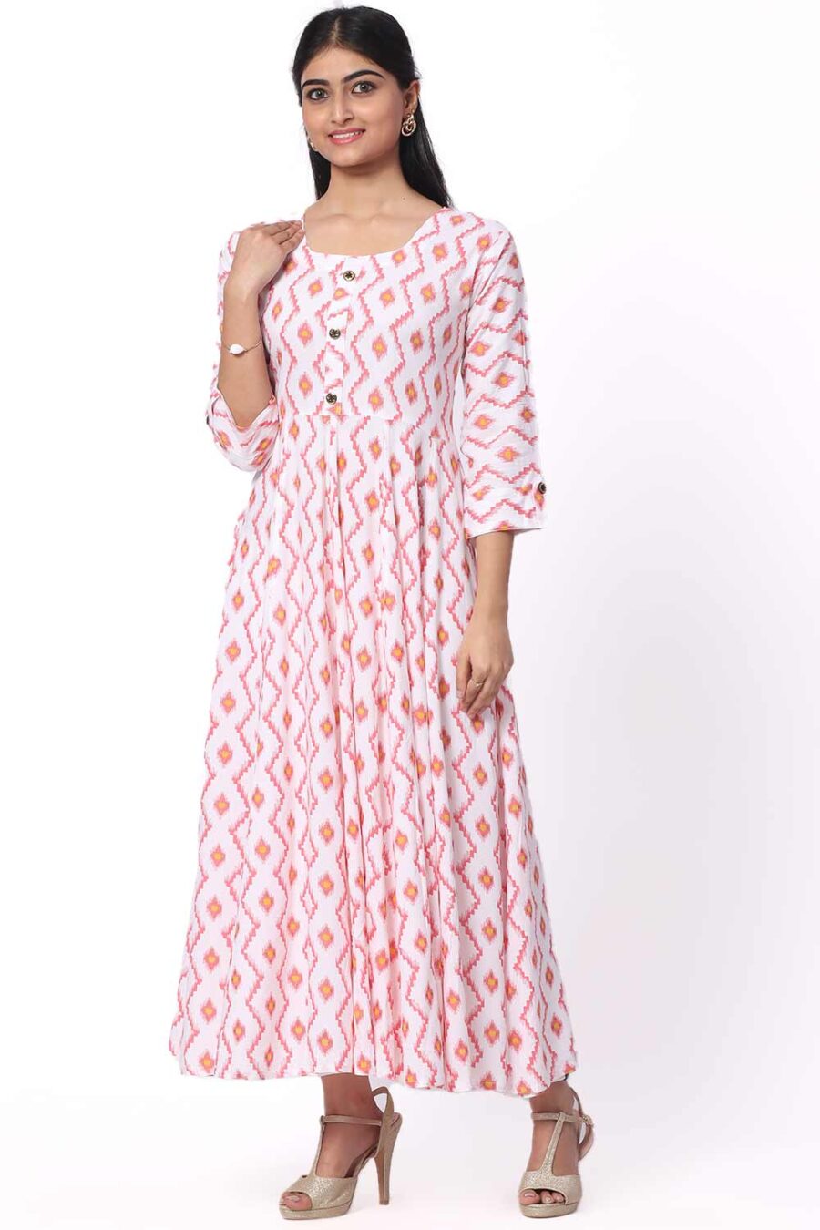 For-Yourself-White-with-printed-design-Kurti-Closeup-Cloth-4 Foryourself White with printed design Kurti