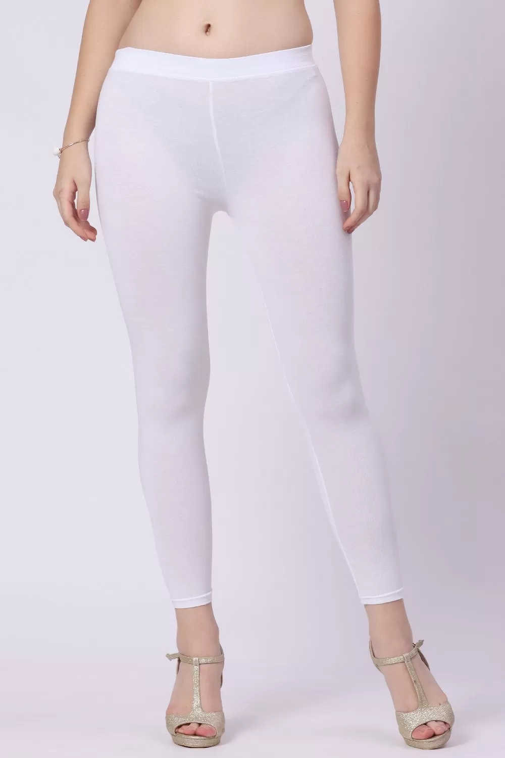Foryourself Women White Plain Ankle Fit Legging