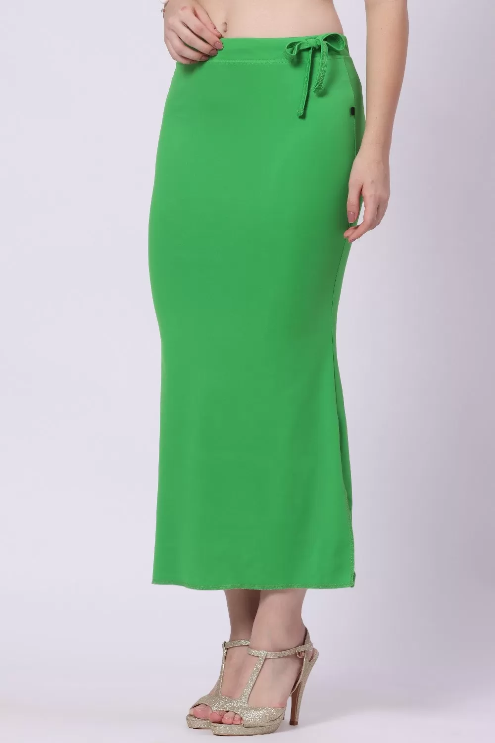 Foryourself Women Parrot Green Plain – Saree Shape Wear